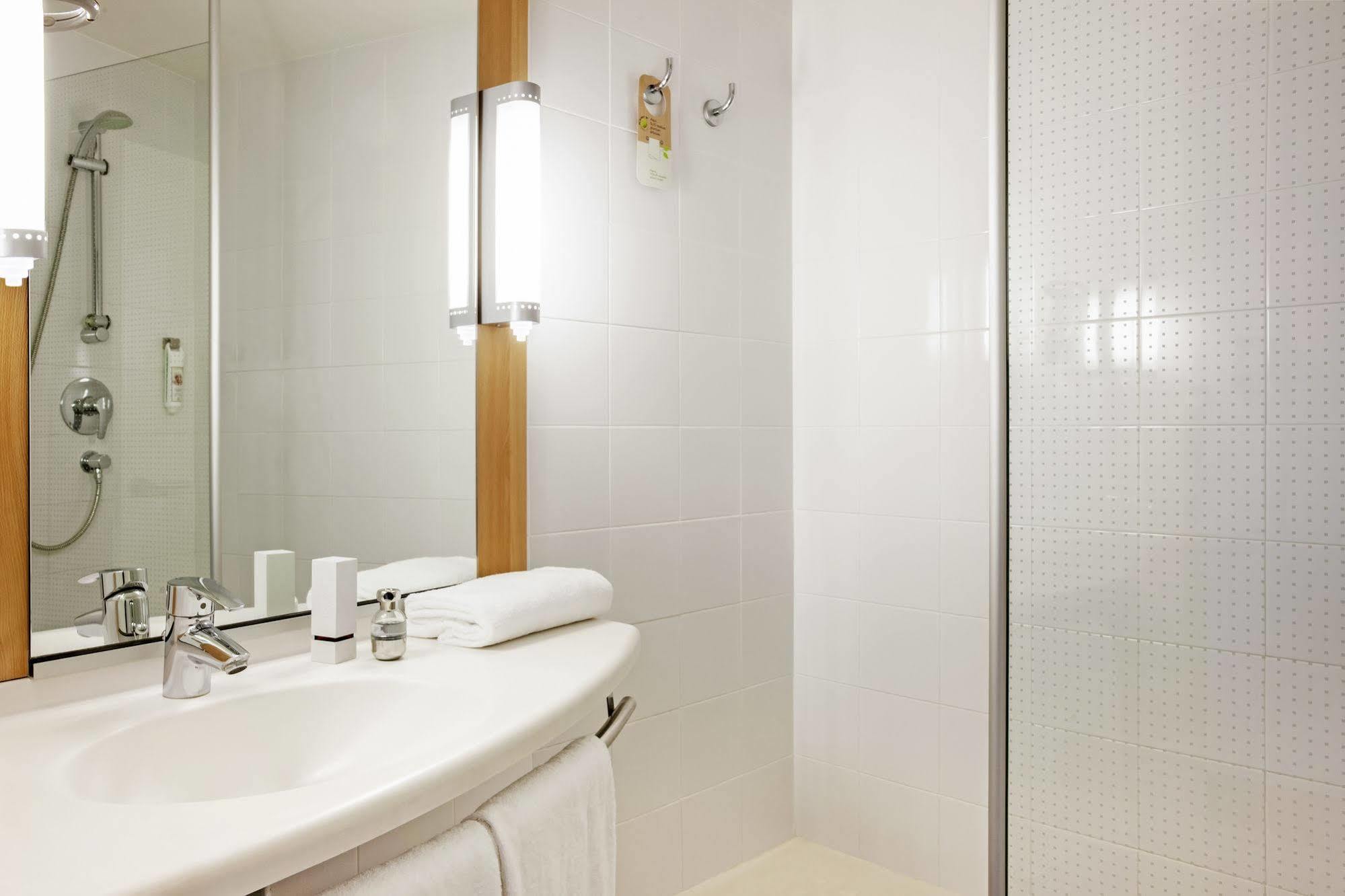 ibis Liège Seraing Boncelles Exterior foto
